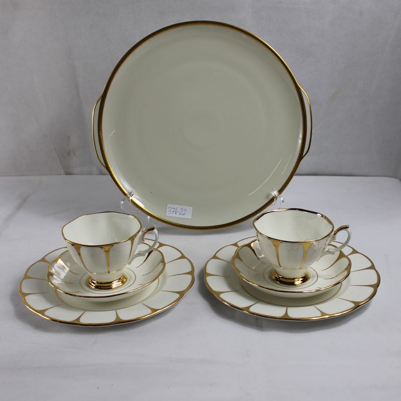 0821 Royal Vale Porzellan Bone China England 7 St. Auktionshaus Wimberger