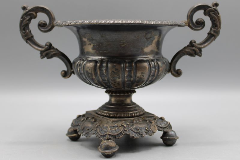 0247-Konfektaufsatz Silber 800 Italien 1. H. 19 Jh.