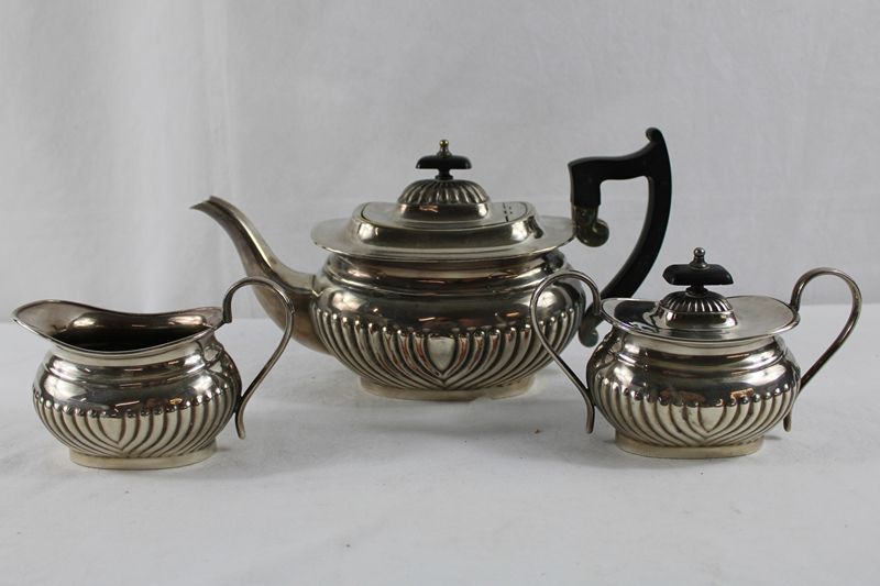 0256-Teegarnitur versilbert England 20 Jh.